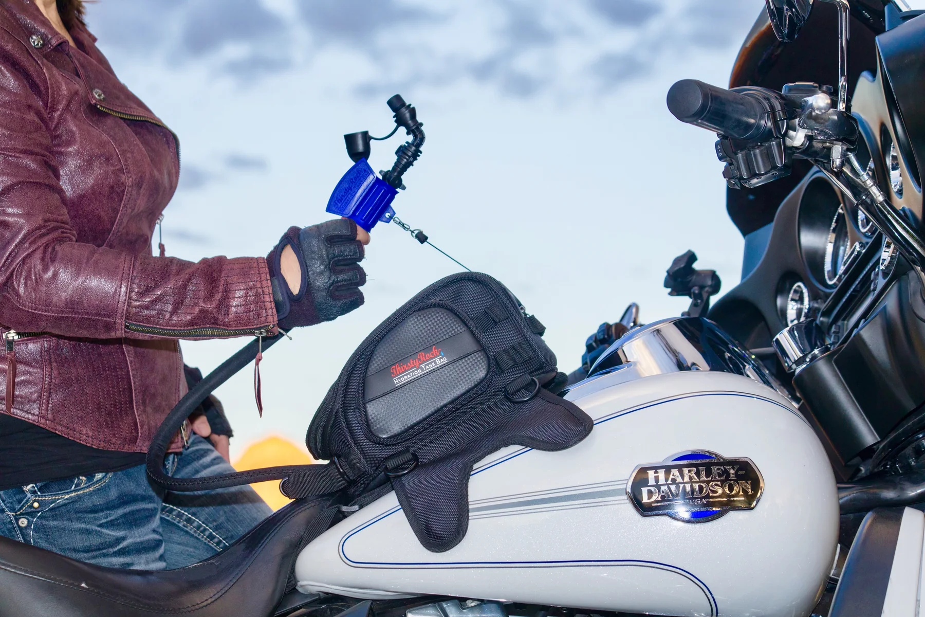 HOW TO STAY HYDRATED WHILE RIDING YOUR MOTORCYCLE